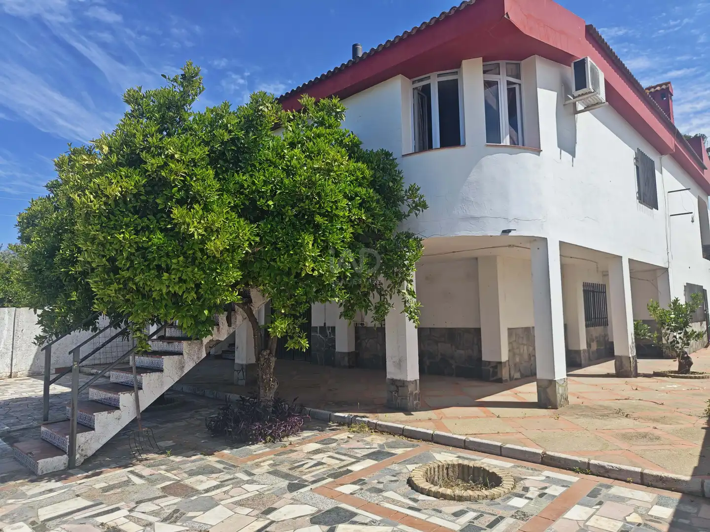 Vista exterior de Casa o xalet en venda en Rociana del Condado amb Calefacció i Terrassa
