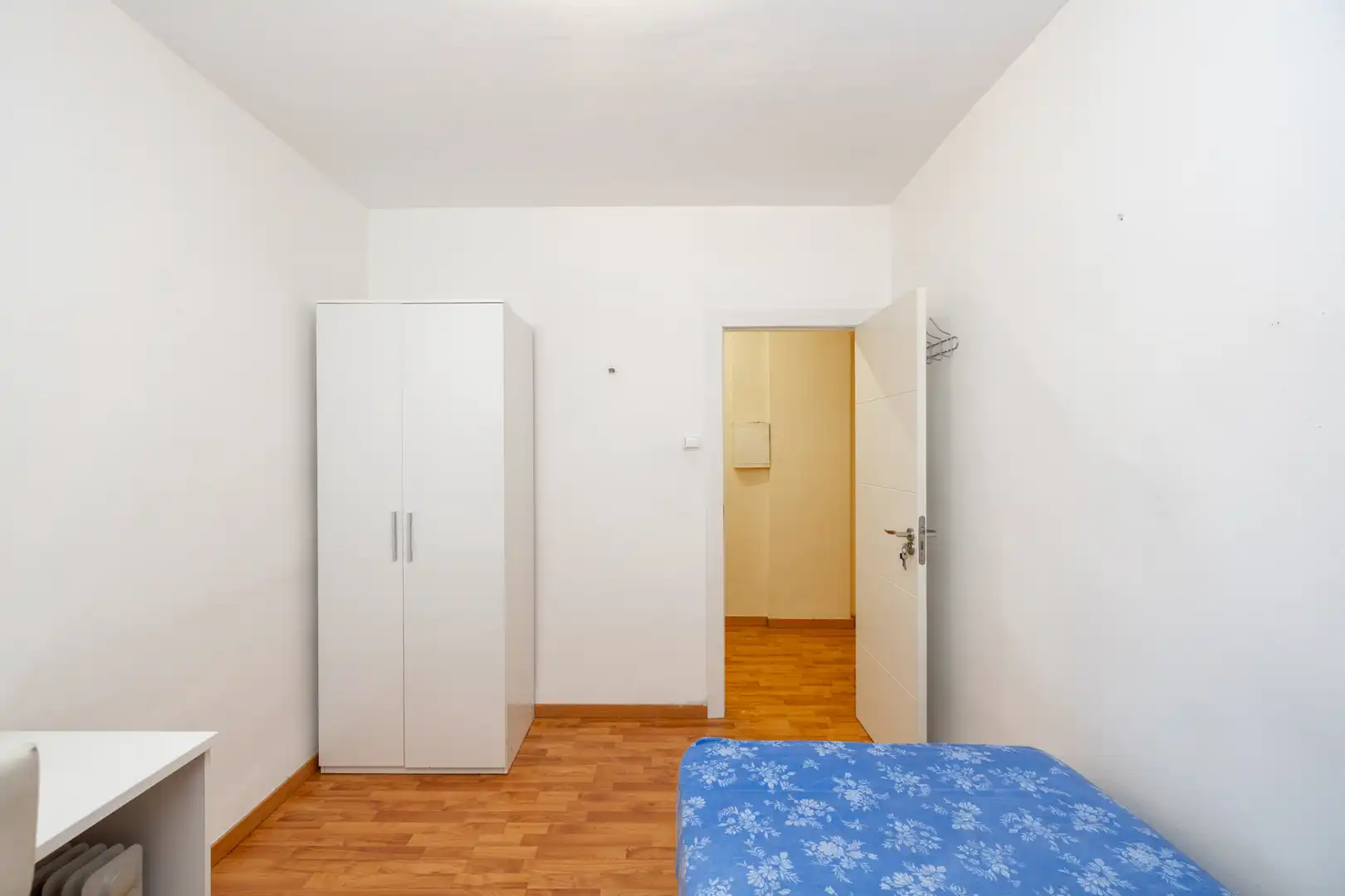 Habitación de Piso de alquiler en Granada con Aire acondicionado, Calefacción y Amueblado