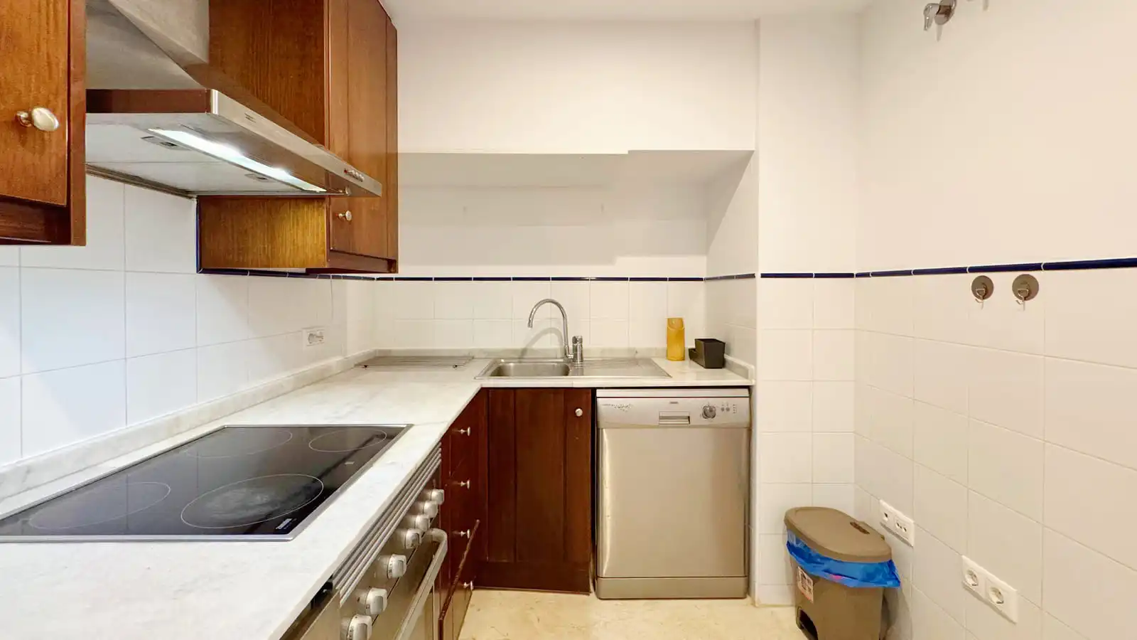 Kitchen of Flat for sale in Torrevieja
