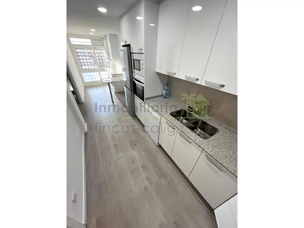 Mini appartamento con terrazza in vendita a Avenida Iecla, imagen 6