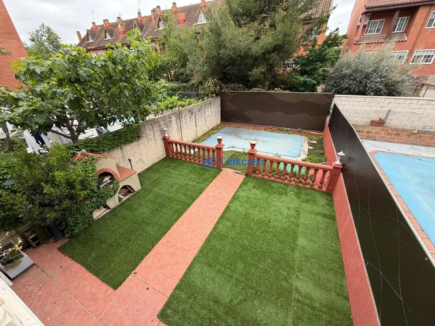Jardín de Casa adosada en venta en Velilla de San Antonio con Aire acondicionado, Calefacción y Jardín privado