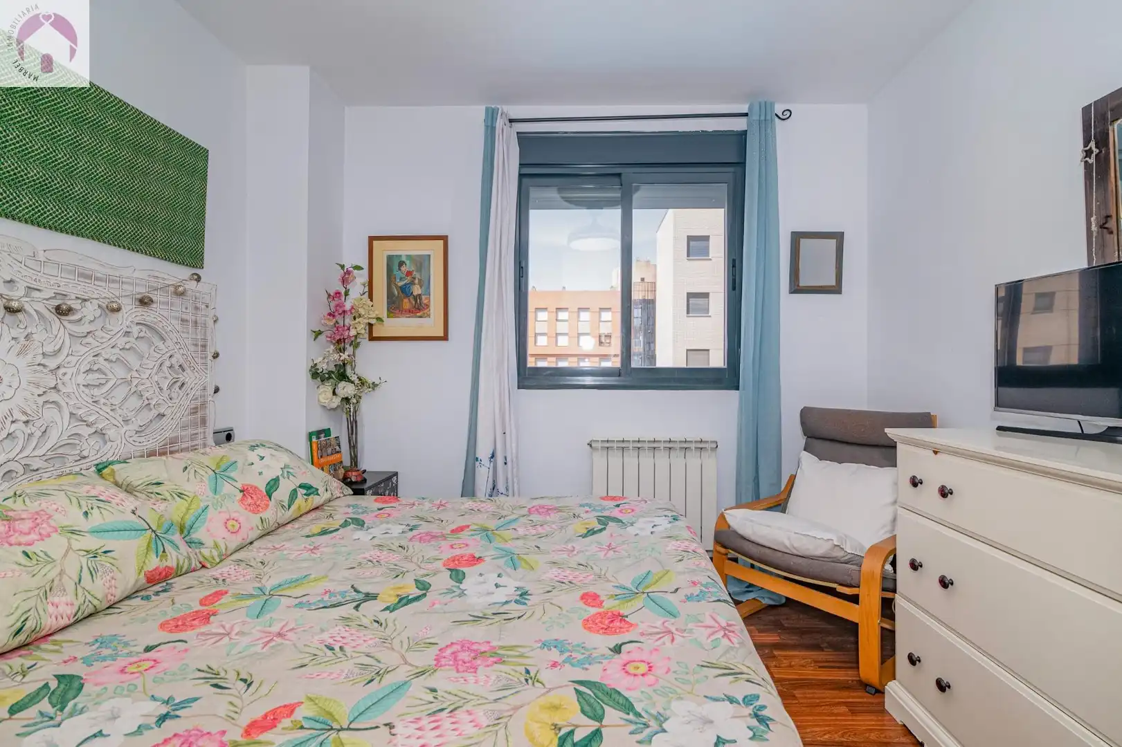 Bedroom of Flat for sale in Granada  with Air Conditioner, Heating and Terrace