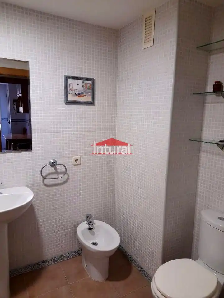 Baño de Piso de alquiler en Albacete con Amueblado