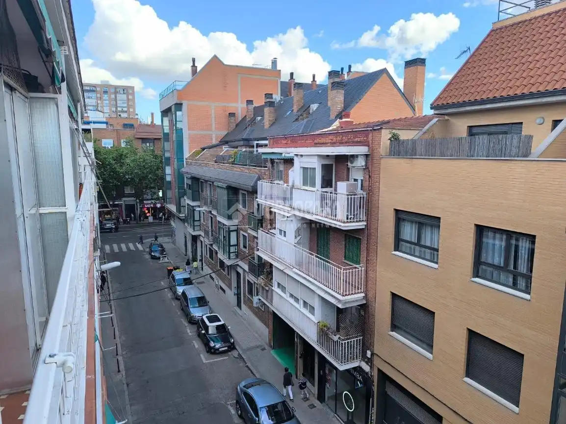 Vista exterior de Piso en venta en Madrid con Aire acondicionado, Calefacción y Parquet