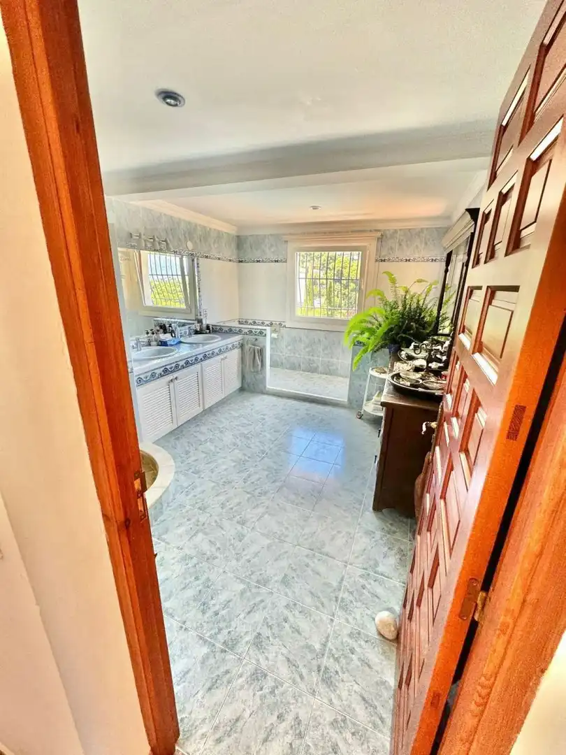 Bathroom of Houses for sale in Jávea / Xàbia  with Air Conditioner, Heating and Private garden