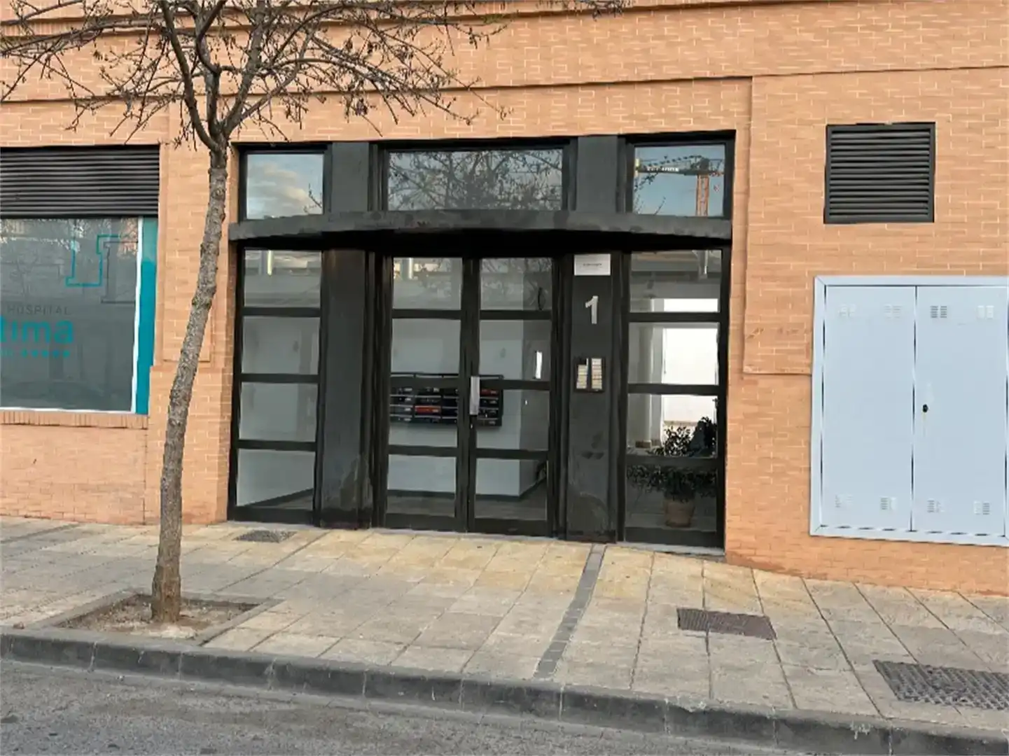 Außenansicht von Garage zur Miete in Carmona