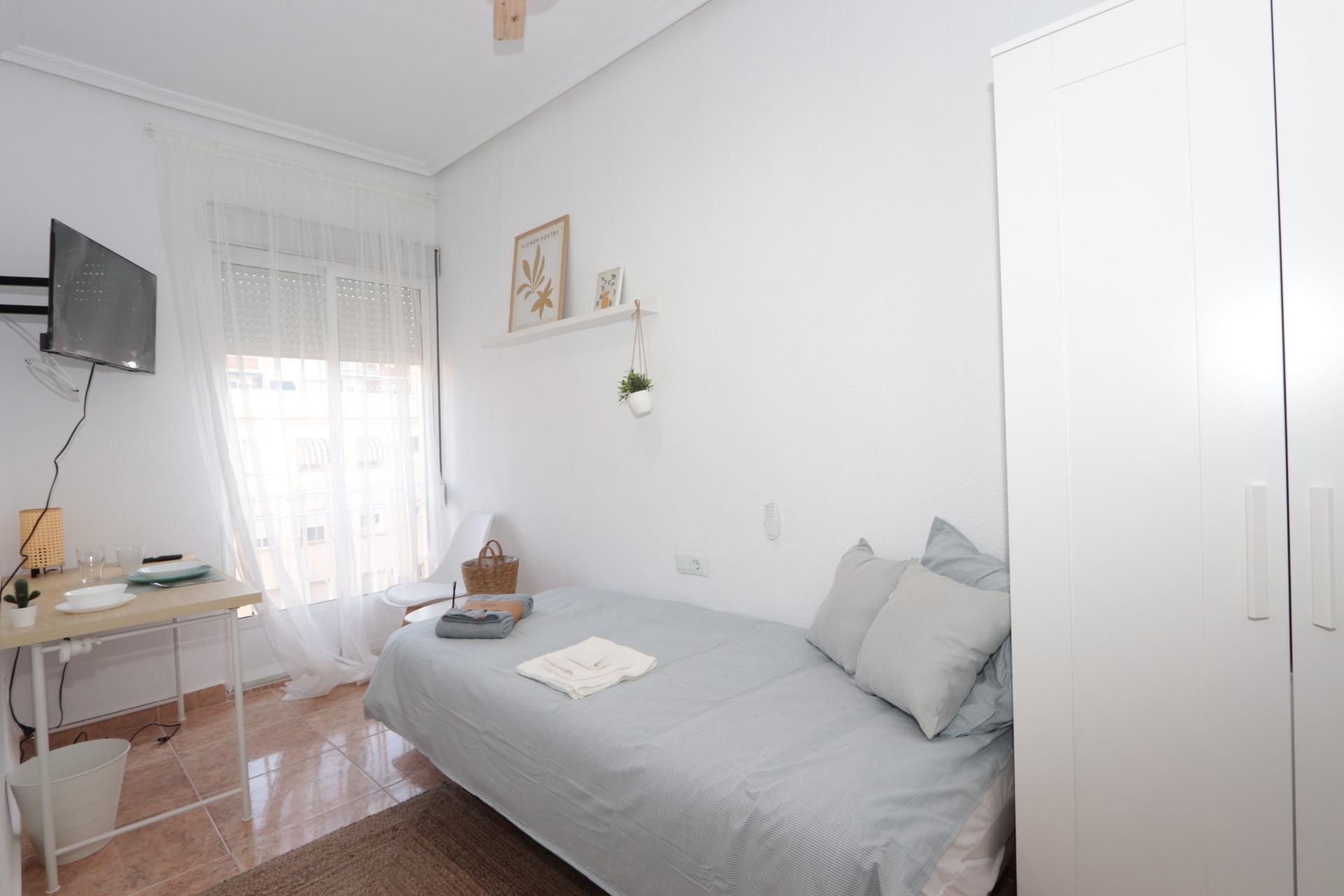 Bedroom of Flat to share in Cartagena  with Furnished