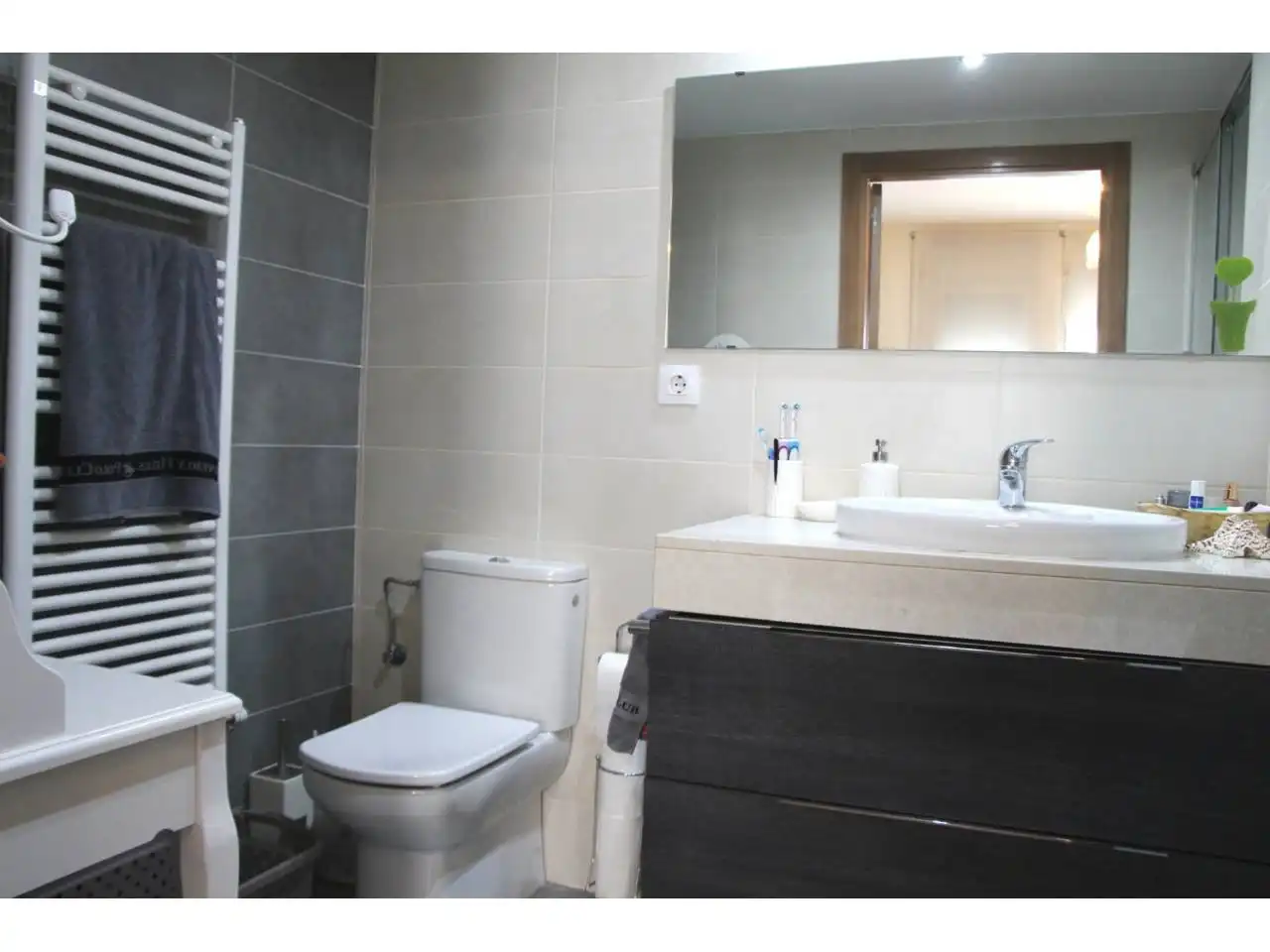 Badezimmer von Wohnung zum Verkauf in Granollers mit Klimaanlage, Heizung und Terrasse