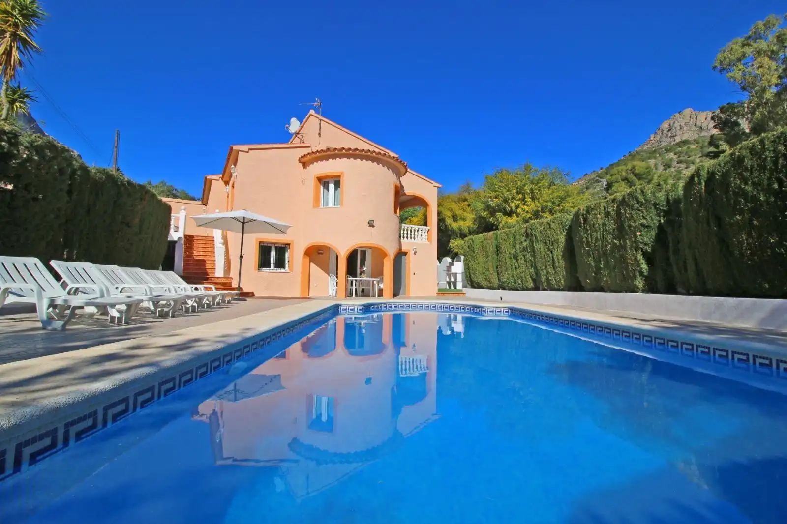 Chalet con piscina en venta en Maryvilla
