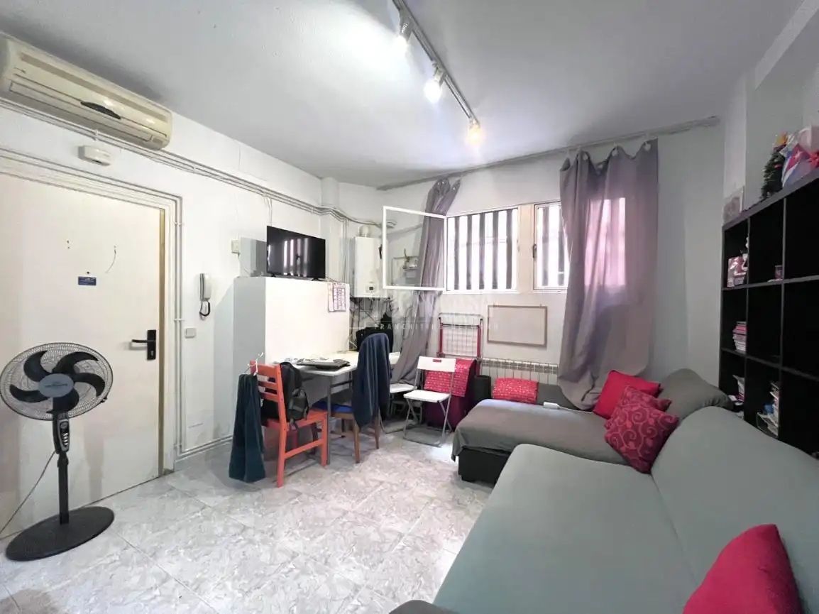 Habitación de Piso en venta en Madrid