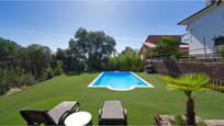 Piscina de Casa o xalet en venda en Bigues i Riells amb Calefacció, Jardí privat i Parquet