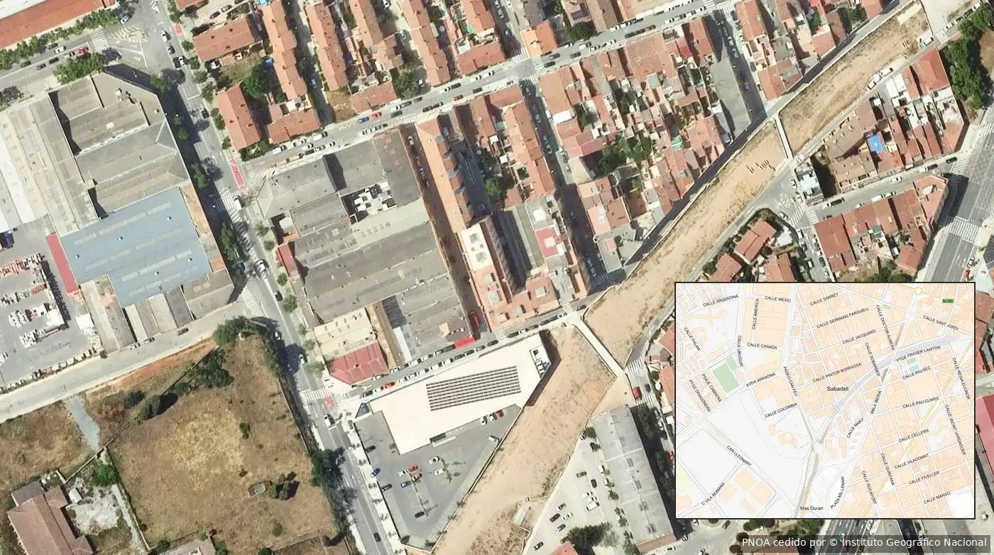 Vista exterior de Pis en venda en Can Feu - Gràcia