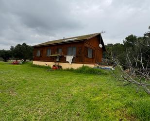 Exterior view of Country house for sale in Vilanova i la Geltrú  with Private garden, Parquet flooring and Oven