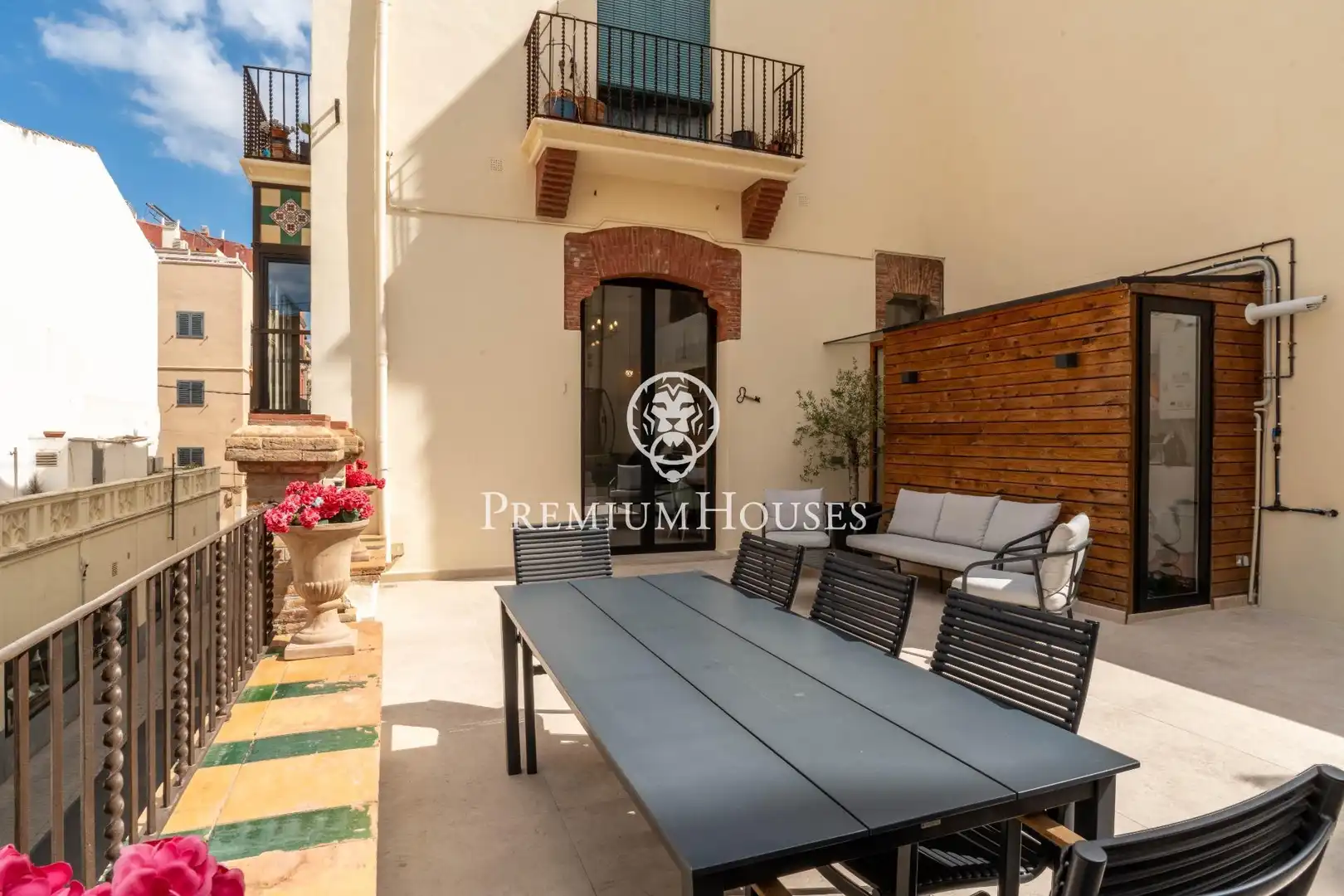 Terrace of Flat for sale in Vilanova i la Geltrú  with Air Conditioner, Heating and Terrace