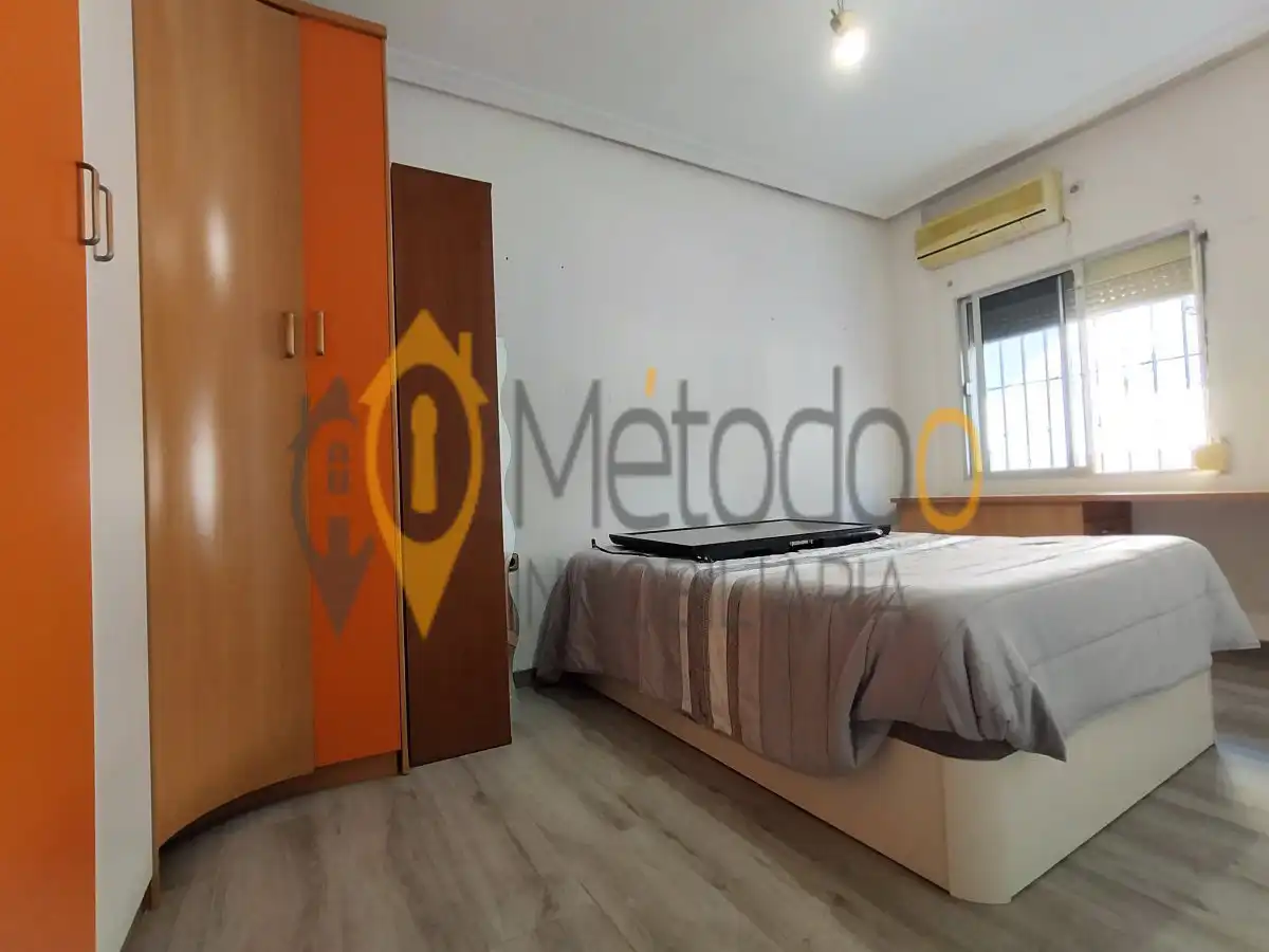 Bedroom of Detached homes for sale in Sevilla  with Air Conditioner, Heating and Terrace