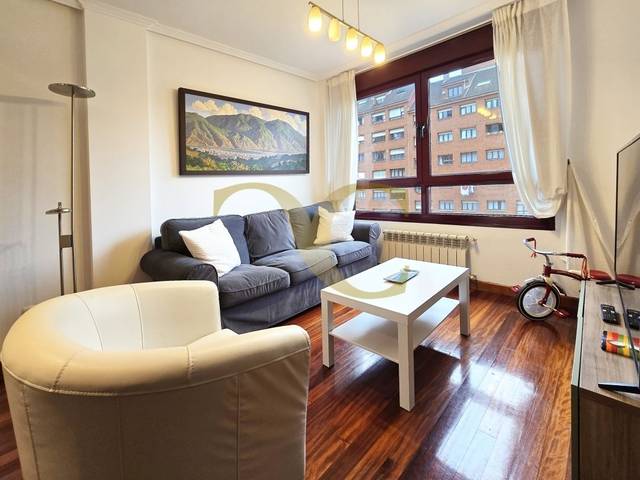 Piso en Venta en Calle Luis Riera Posada en Vallobín