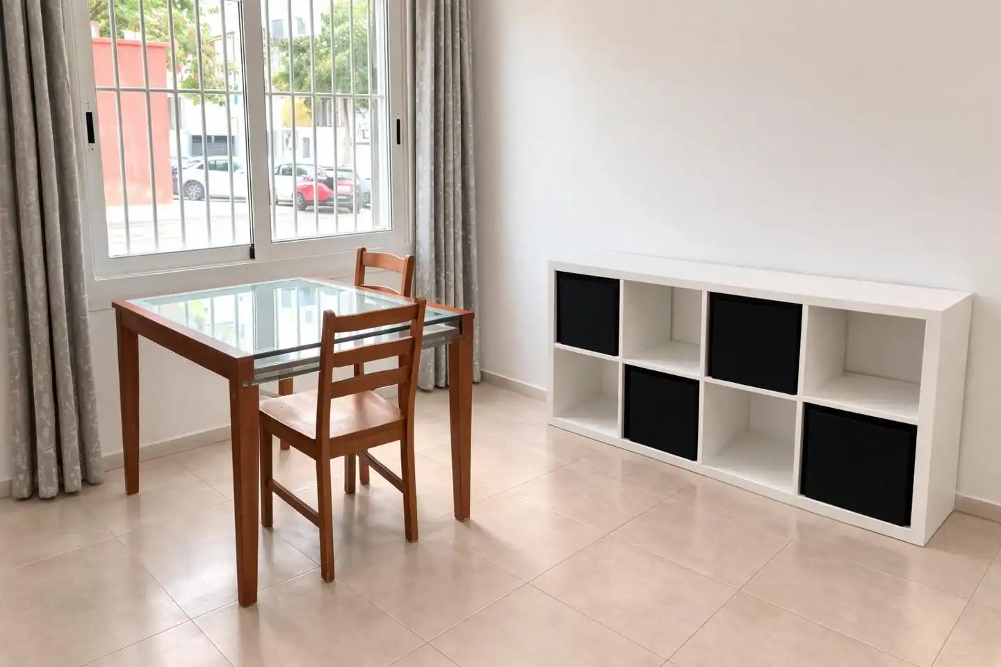 Dining room of Ground floor for sale in Barcelona