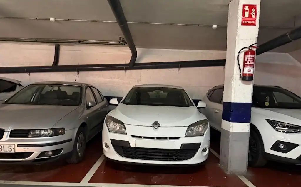 Parking de Ático en venta en Barcelona con Terraza y Balcón
