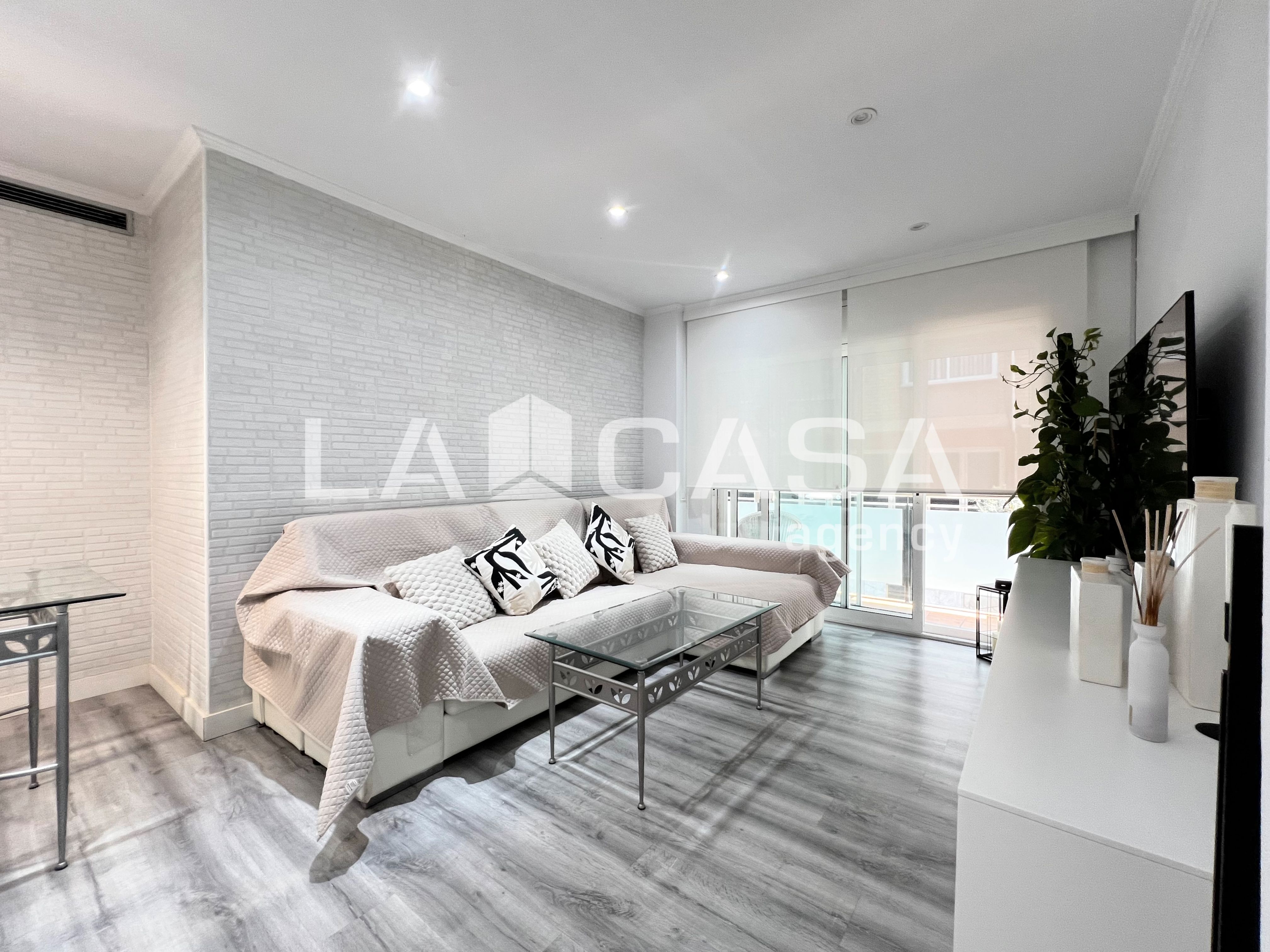 Exterior view of Flat for sale in Badalona  with Terrace and Balcony