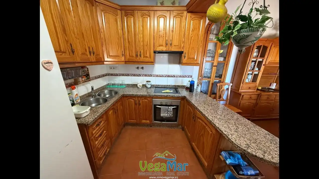 Cocina de Casa o chalet en venta en Almuñécar con Aire acondicionado, Jardín privado y Terraza