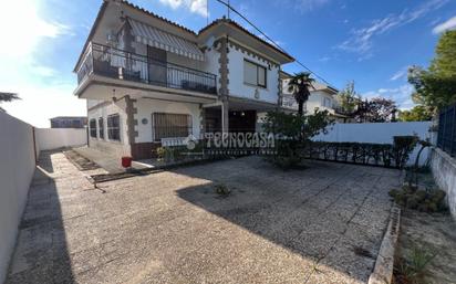 Vista exterior de Casa adosada en venda en Esquivias