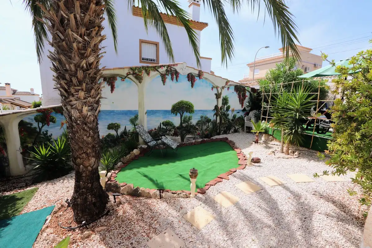 Jardín de Casa o chalet en venta en Alicante / Alacant con Aire acondicionado, Jardín privado y Terraza
