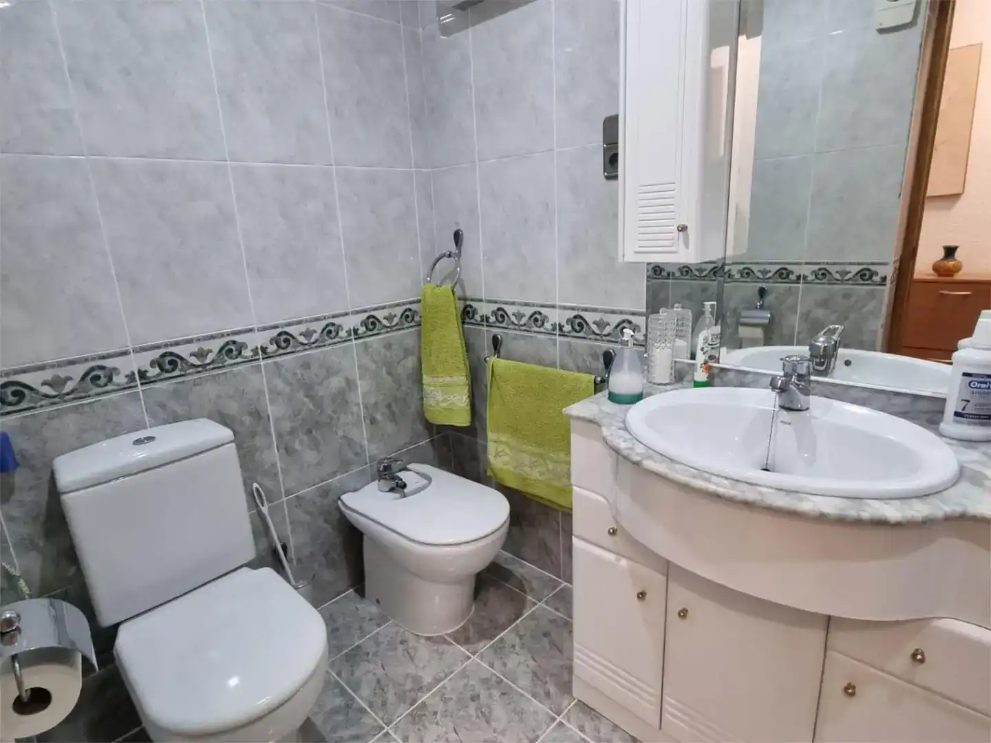 Bany de Apartament de lloguer en El Puig de Santa Maria amb Aire condicionat, Jardí privat i Terrassa