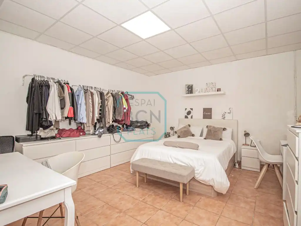 Schlafzimmer von Haus oder Chalet zum Verkauf in Calafell mit Klimaanlage, Schwimmbad und Balkon