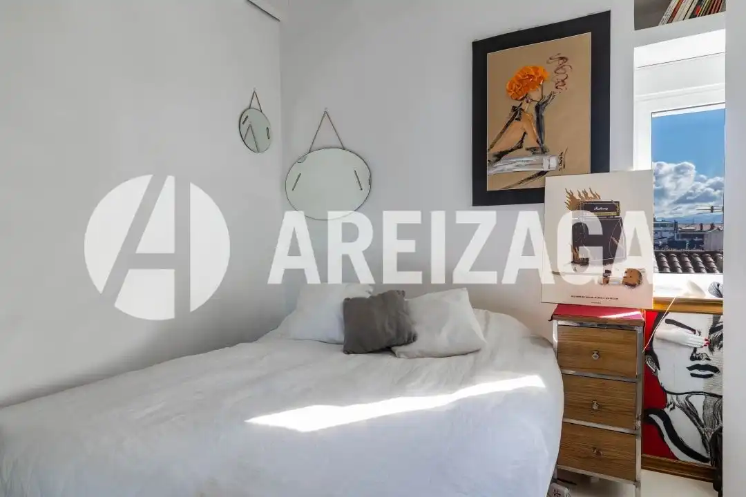 Habitación de Ático en venta en Donostia - San Sebastián  con Calefacción