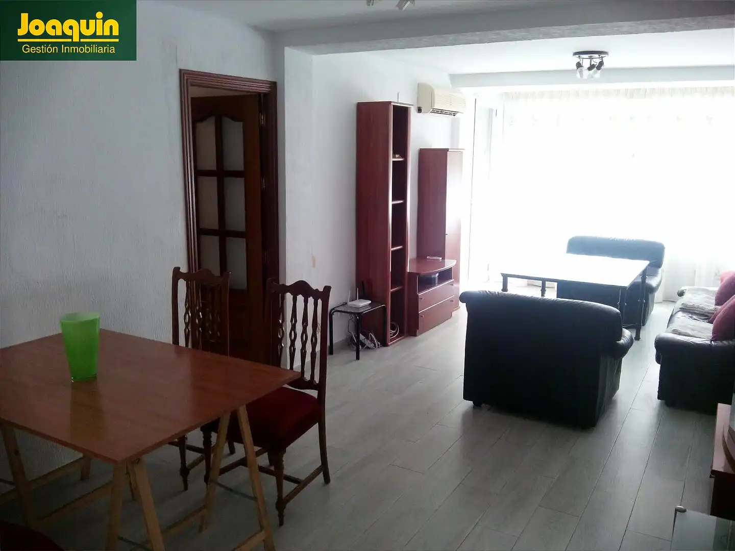 Wohnzimmer von Wohnung zur Miete in Córdoba