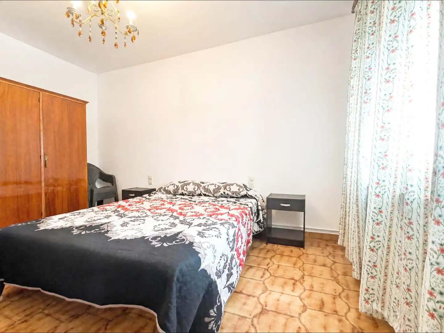 Flat with terrace to rent in Genil, imagen 5