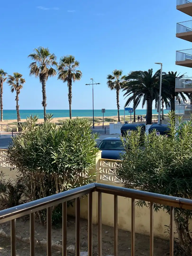 Apartamento con ascensor en venta en Avinguda del Papa Luna 45, imagen 2