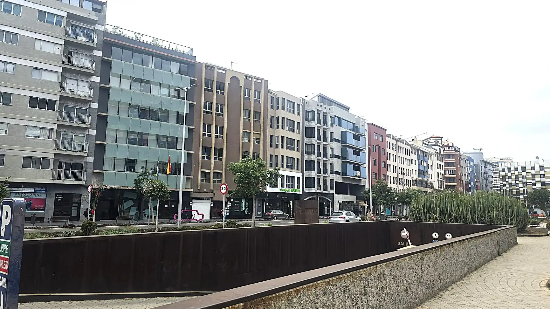 Vista exterior de Pis de lloguer en Las Palmas de Gran Canaria amb Moblat, Forn i Rentadora