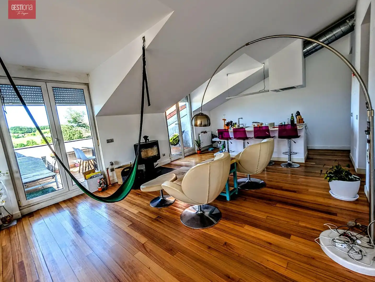 Sala d'estar de Àtic en venda en Entrambasaguas amb Calefacció i Terrassa