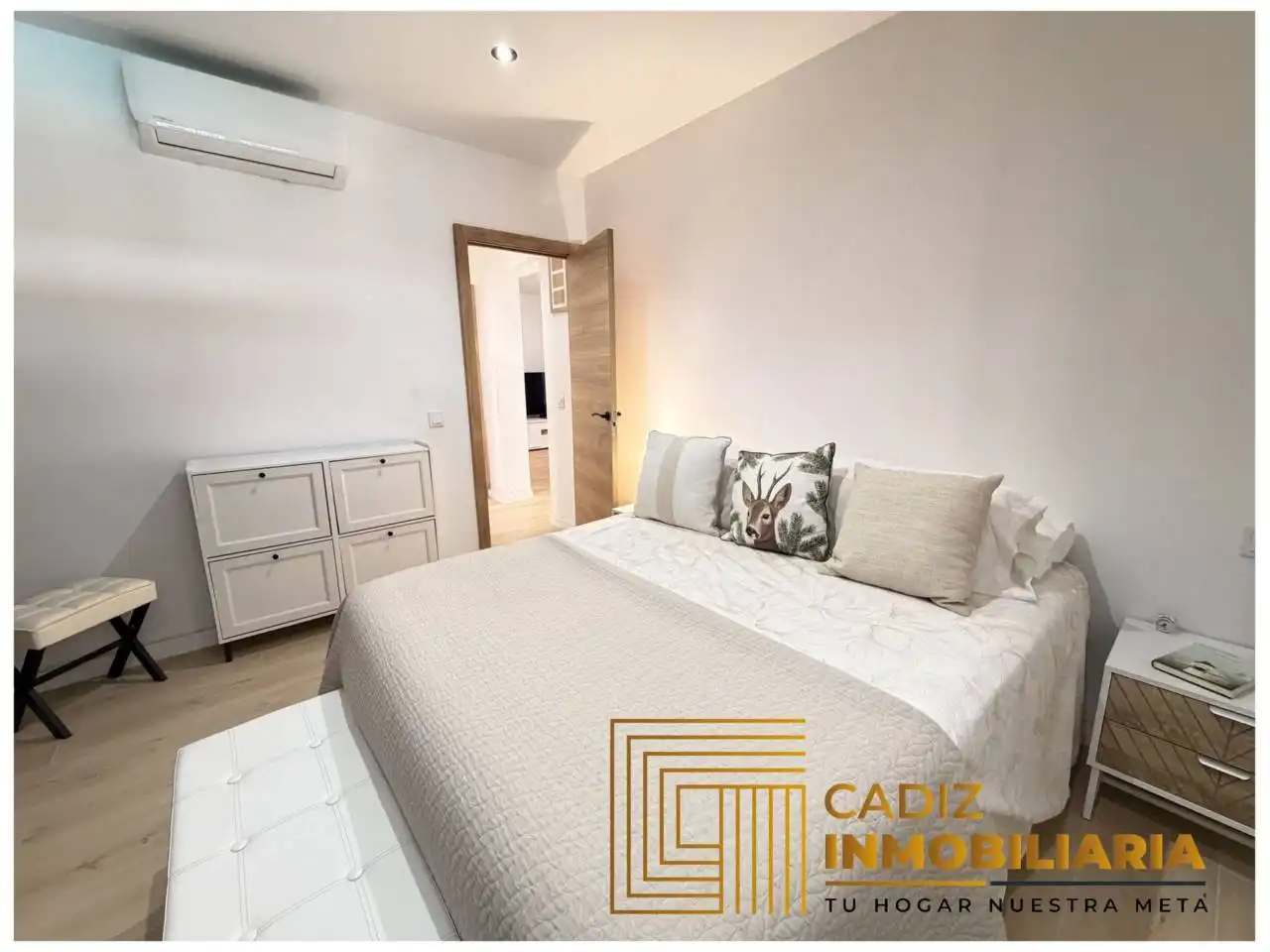 Dormitori de Finca rústica en venda en Chiclana de la Frontera amb Aire condicionat, Jardí privat i Terrassa