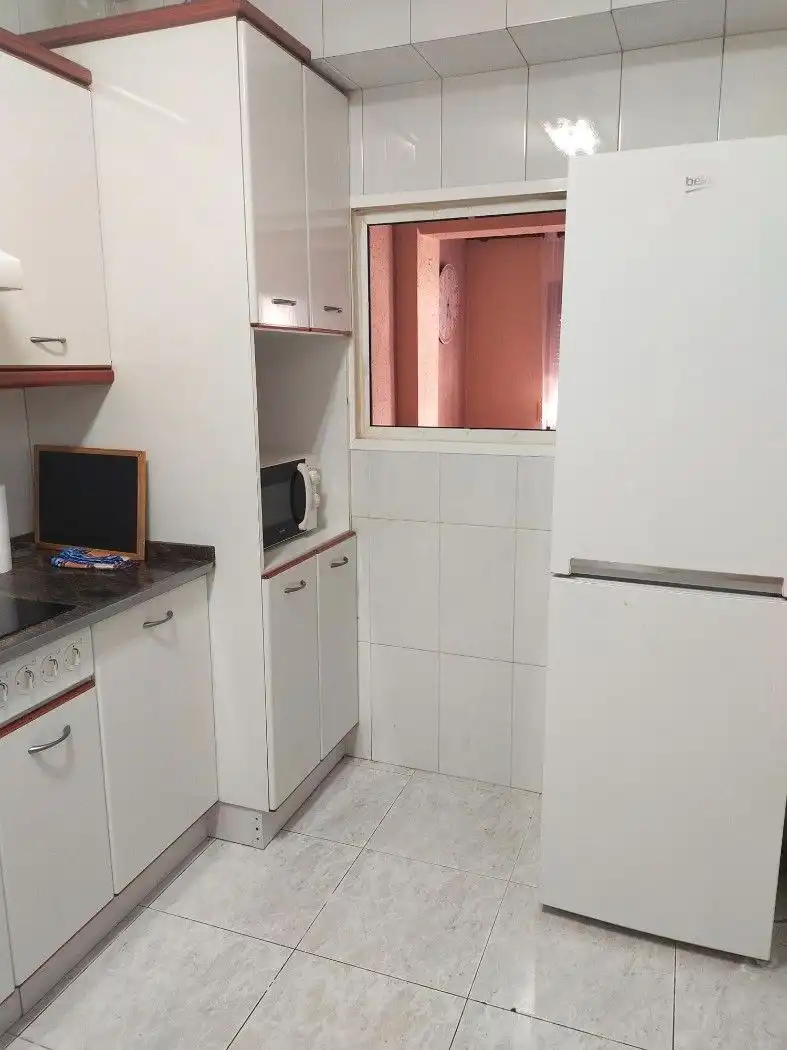 Cocina de Piso de alquiler en Tarragona con Amueblado, Horno y Lavadora