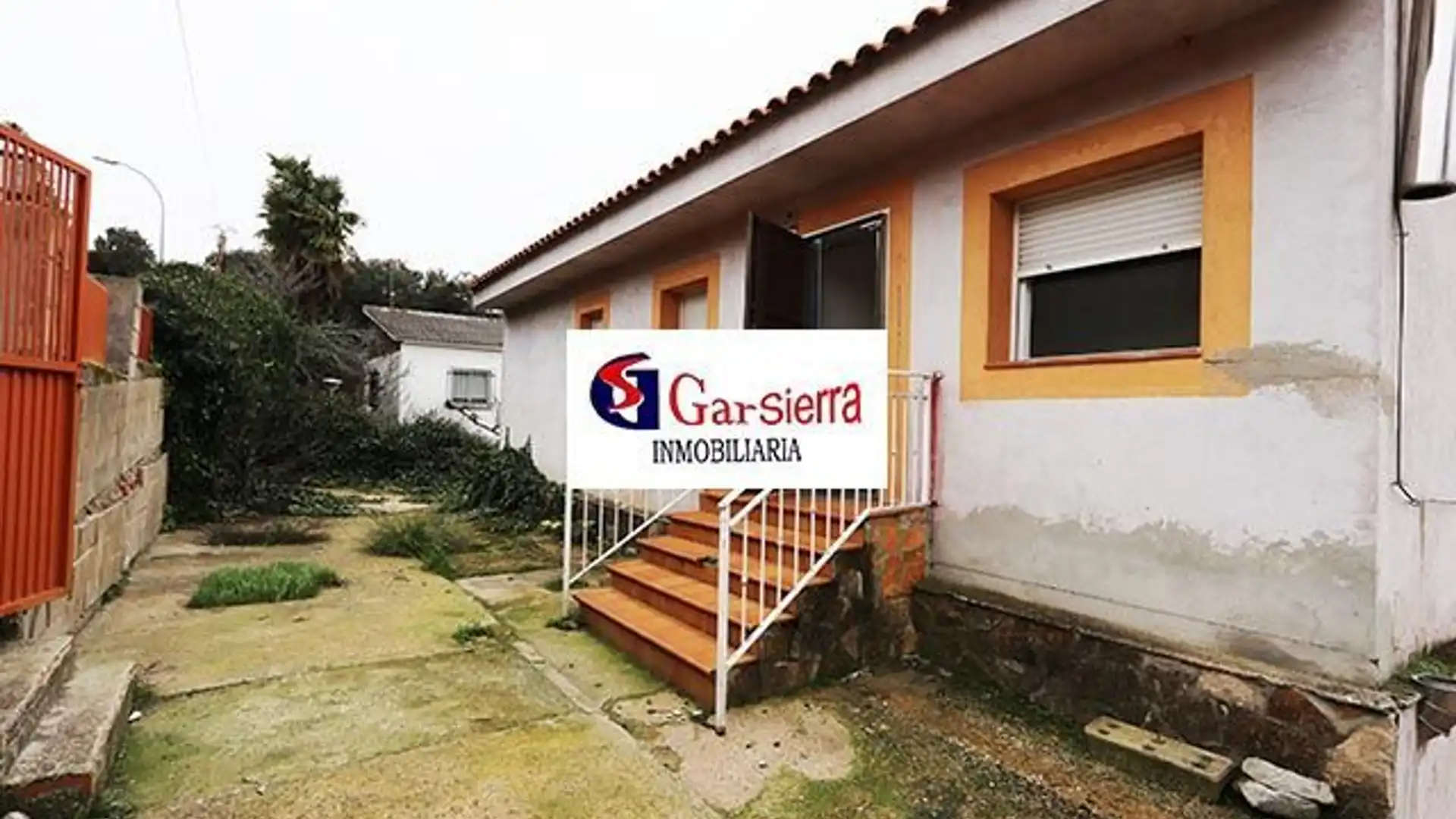 Exterior view of Houses for sale in El Casar  with Heating, Private garden and Storage room