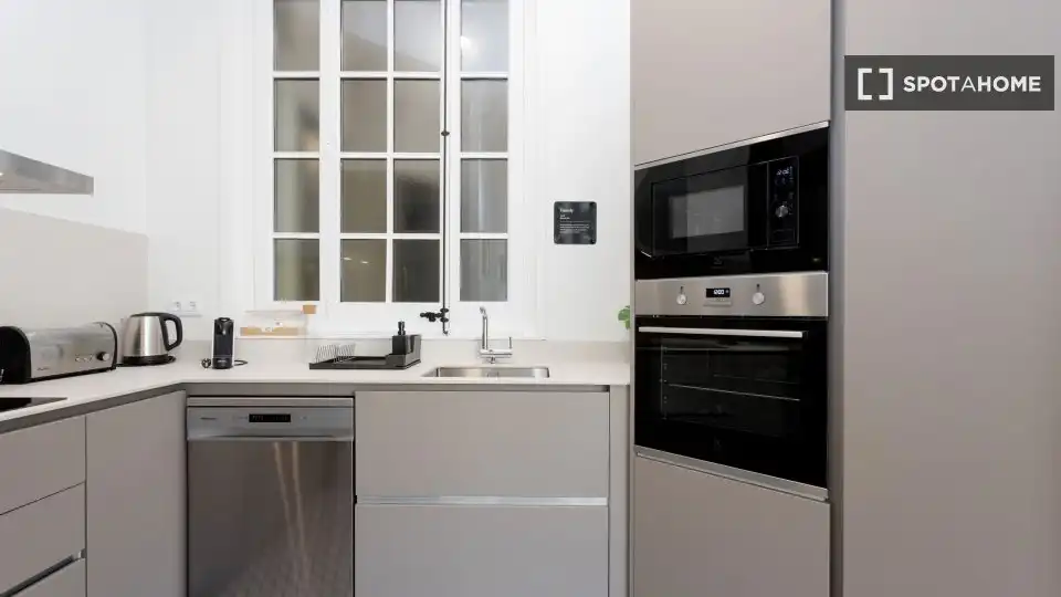 Flat with terrace to rent in Eixample, imagen 11