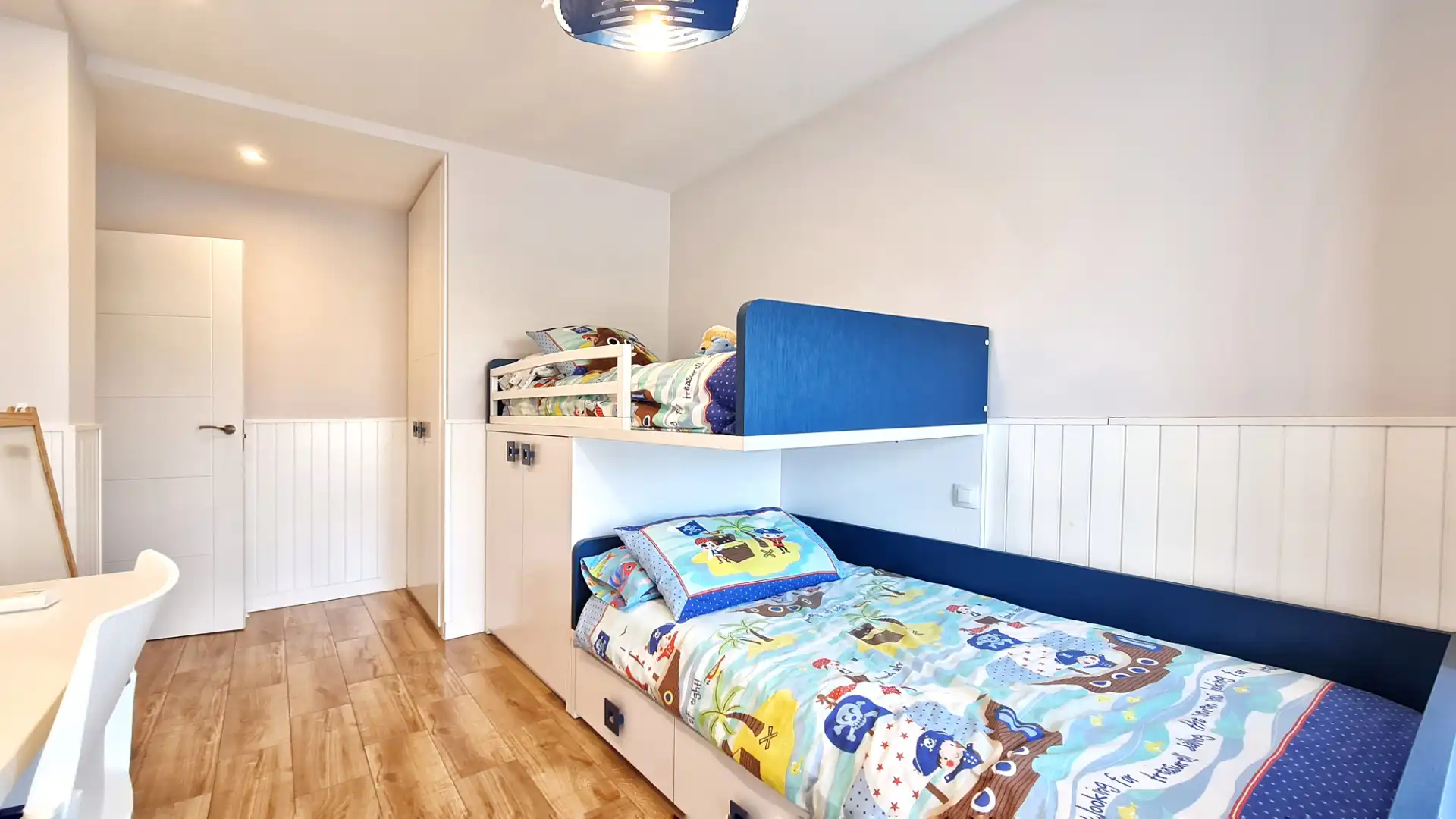 Detached homes for rent in Calle de la Navallera, Centro Comercial - Hospital