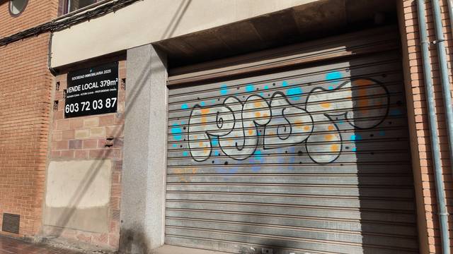 Local comercial en Venta en Carrer de Pelayo en Ensanche - Parque del Oeste