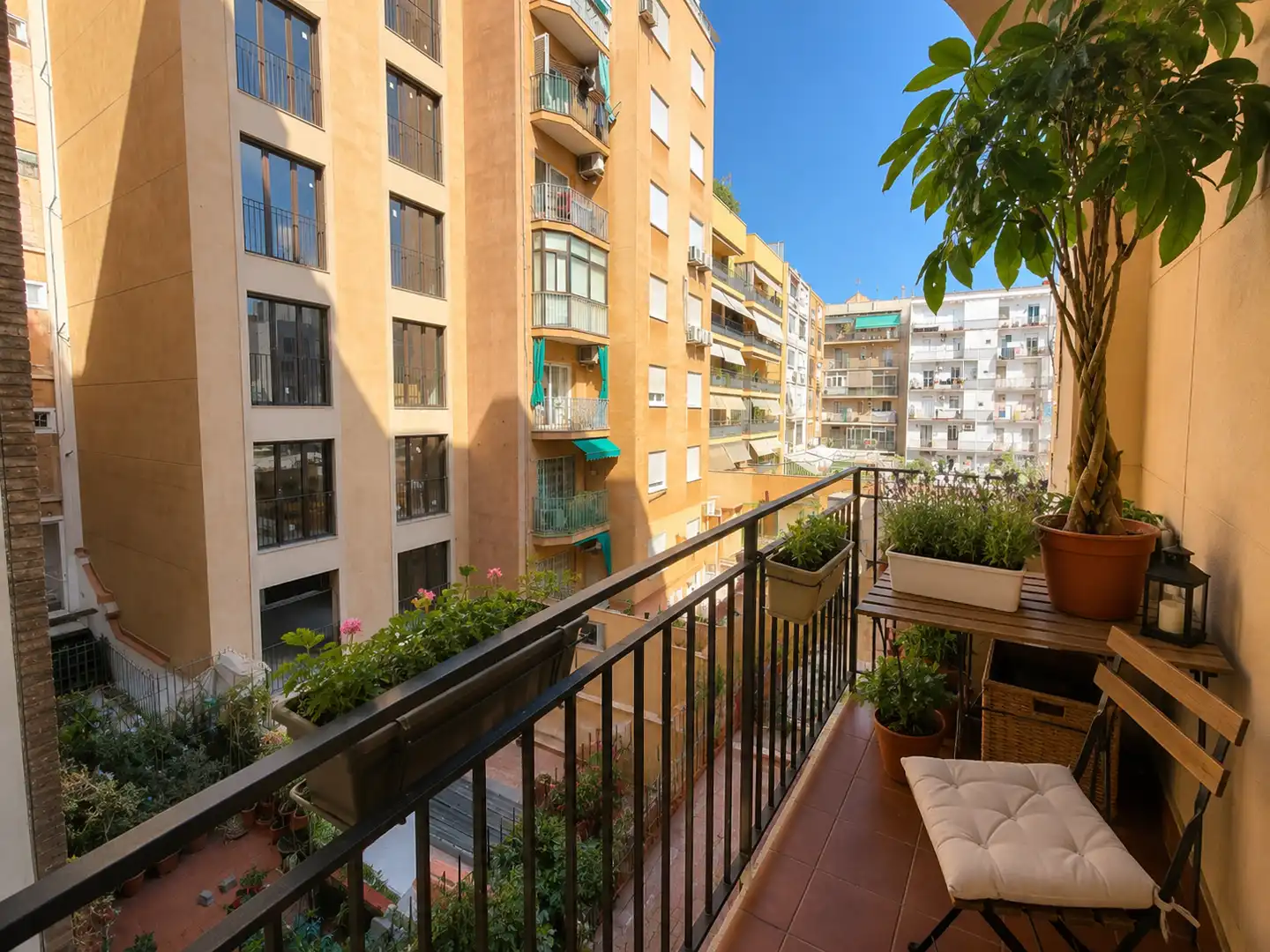 Appartamento con terrazza in vendita a Carrer del Rosselló
