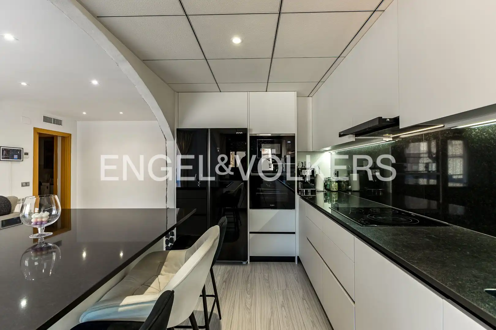 Cocina de Piso en venta en Vilanova i la Geltrú con Aire acondicionado, Calefacción y Trastero