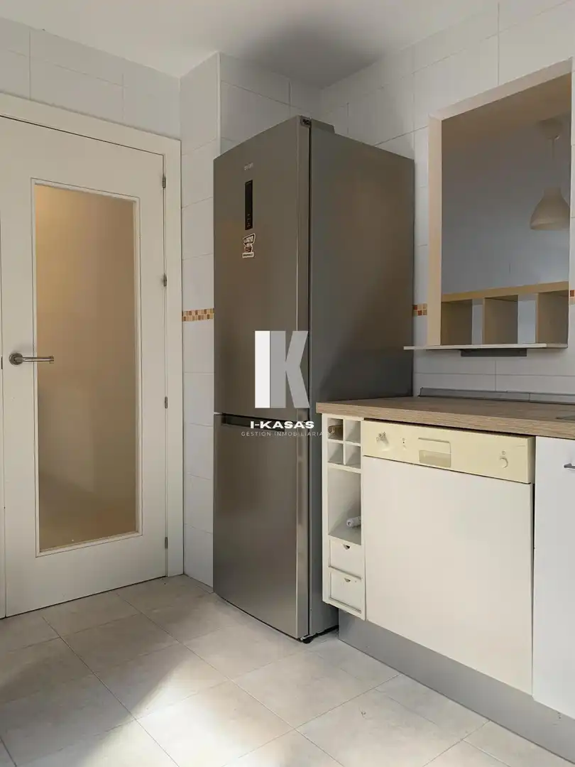 Kitchen of Flat for sale in El Puerto de Santa María  with Air Conditioner, Terrace and Storage room
