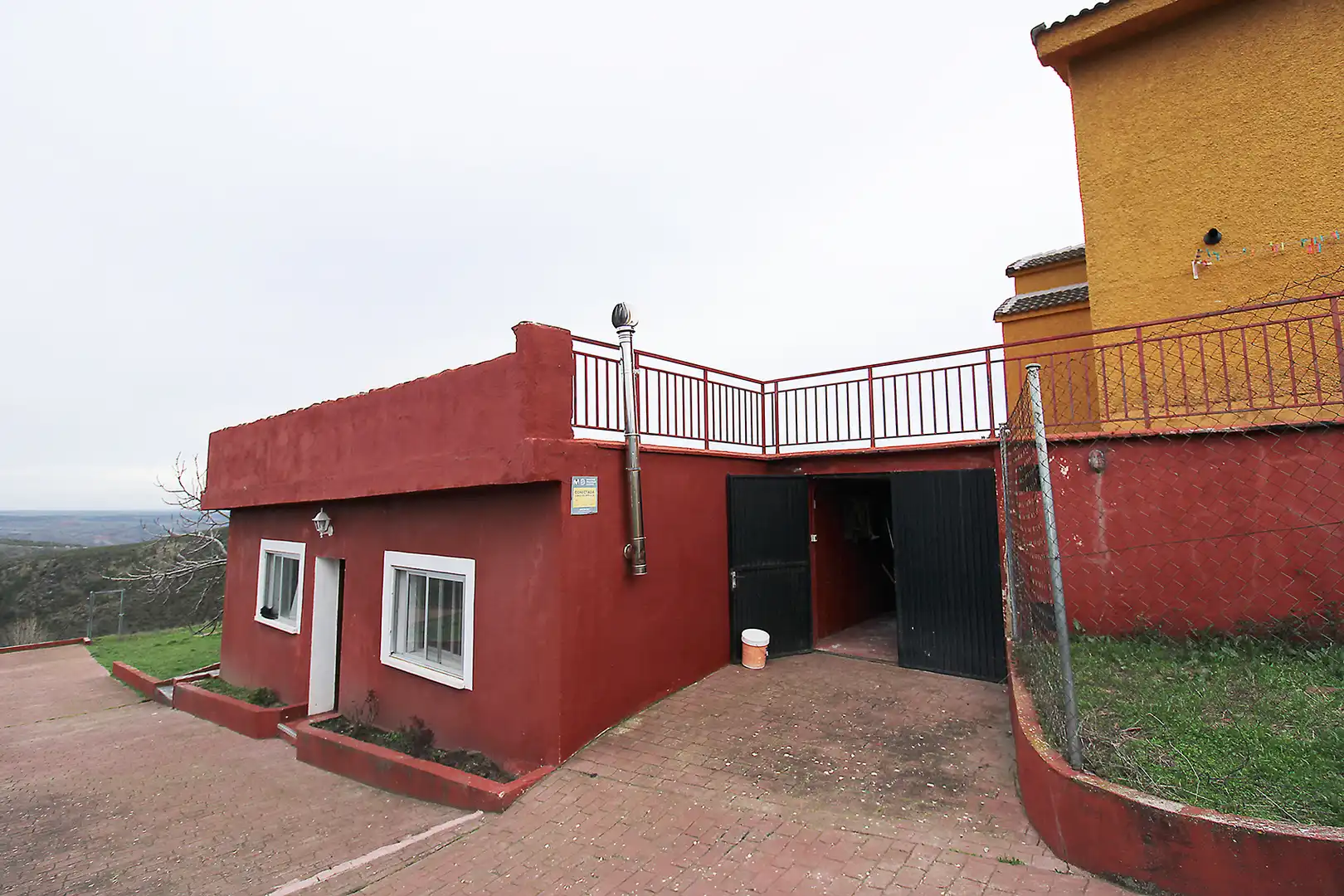 Exterior view of Houses for sale in Torremocha de Jarama  with Air Conditioner, Heating and Private garden
