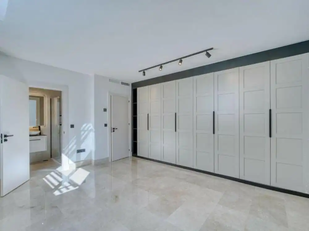 Habitación de Casa o chalet de alquiler en Marbella con Aire acondicionado, Jardín privado y Terraza