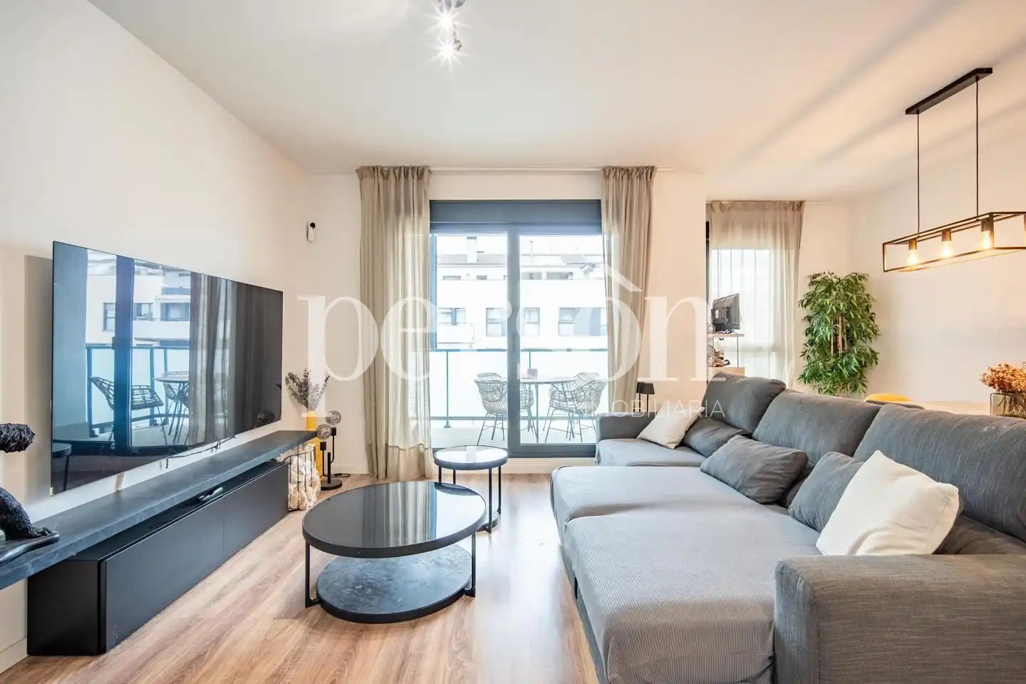 Living room of Duplexes for sale in La Pobla de Vallbona  with Air Conditioner, Heating and Terrace