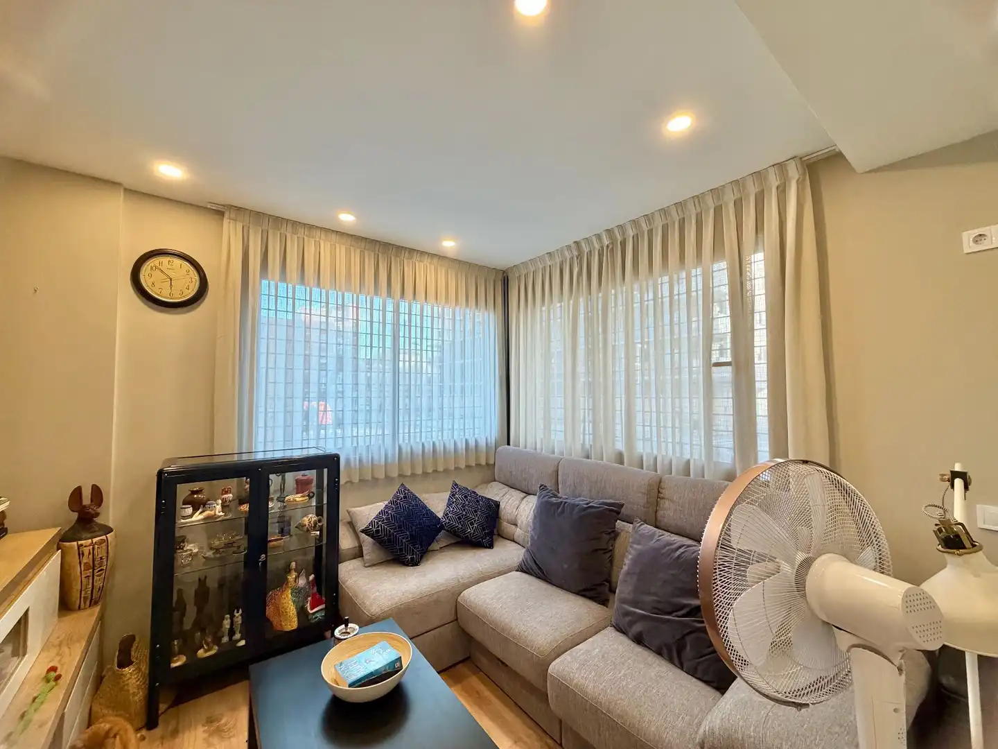 Sala de estar de Dúplex en venta en Badalona con Aire acondicionado y Calefacción