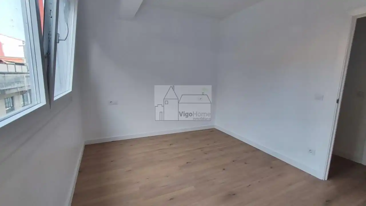 Bedroom of Flat for rent in Vigo   with Heating and Storage room