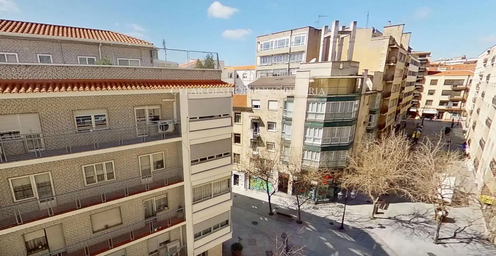 Vista exterior de Pis en venda en Salamanca amb Calefacció, Terrassa i Moblat