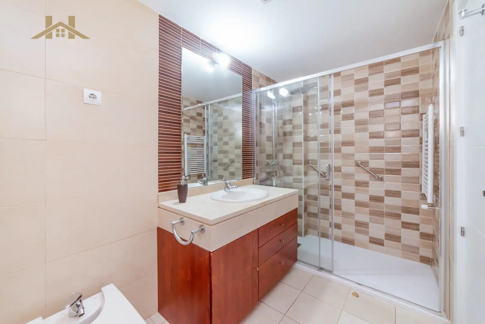 Bathroom of Flat for sale in Pinto  with Air Conditioner, Heating and Terrace